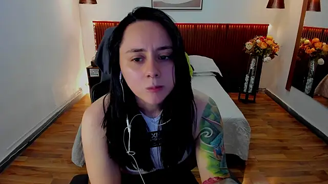 KatherineBond online show from July 22, 2026, 4:54 pm