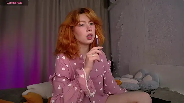 Snapshot of Evaa_Moonn_ chatting on September 12, 2025, 11:48 pm Evaa Moonn online show from September 12, 2025, 11:48 pm