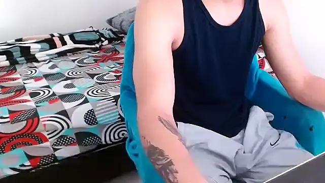 deividcloud36 online show from October 27, 2025, 7:29 pm