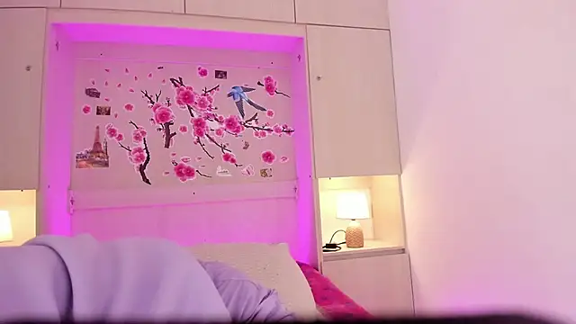 tamaraa smiith online show from November 28, 2025, 8:00 pm