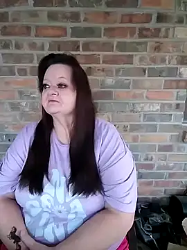 Snapshot of Bayou_Woman68 chatting on November 6, 2025, 10:32 pm Bayou Woman68 online show from November 6, 2025, 10:32 pm