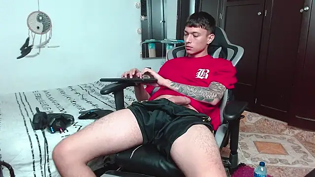 aaron blug online show from December 19, 2024, 2:45 am