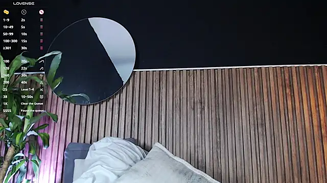 DilanJonnes  online show from December 5, 2024, 3:15 am