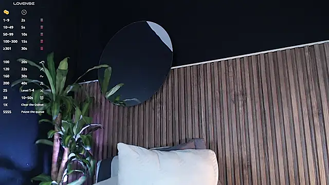 DilanJonnes  online show from December 27, 2024, 1:00 am