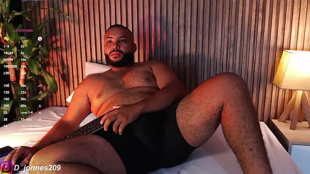 DilanJonnes  online show from September 14, 2025, 3:00 pm