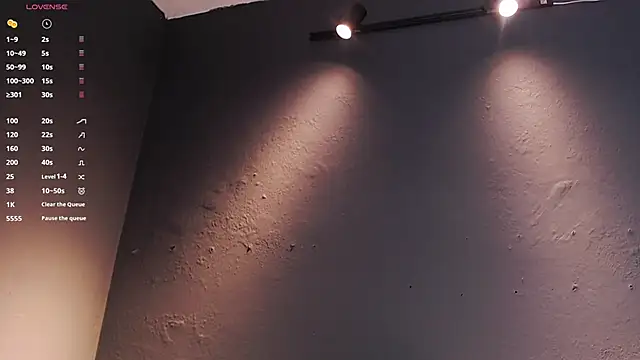 Snapshot of DilanJonnes_ chatting on February 19, 2026, 10:00 am DilanJonnes online show from February 19, 2026, 10:00 am