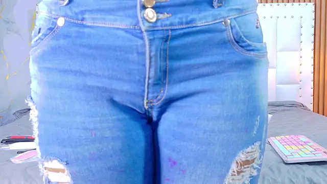 indianschoolgirl online show from November 21, 2025, 8:29 pm