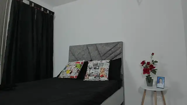 brittanypalmer2023 online show from November 7, 2025, 2:17 pm