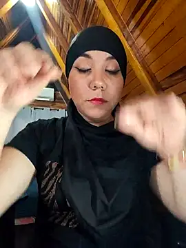 AmbarBurhan online show from December 19, 2025, 4:25 pm