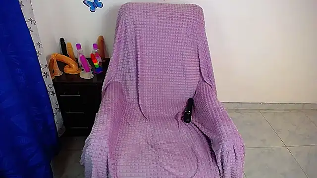 hot girl01 hanna online show from November 30, 2025, 4:22 pm