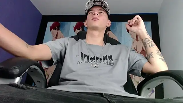 FrannBoy online show from January 3, 2025, 6:35 pm