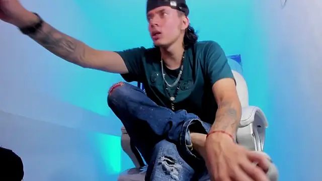 FrannBoy online show from April 21, 2026, 3:13 am