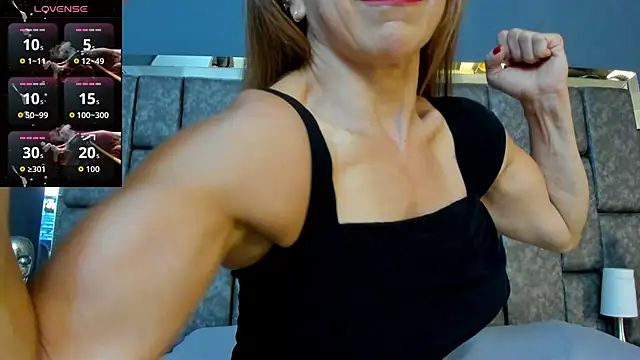 Matureyulyet online show from November 3, 2025, 8:10 pm