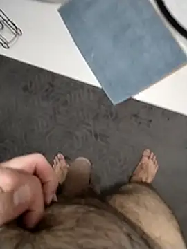 milf hunter 35 online show from May 10, 2026, 4:28 am