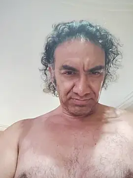 jaguardragon online show from November 14, 2025, 9:52 am