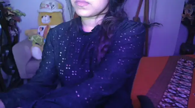 Most-Beautiful-Queen online show from December 18, 2024, 6:35 pm