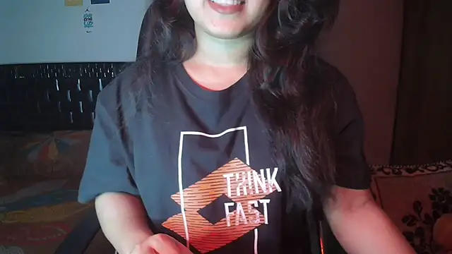 Most-Beautiful-Queen online show from November 30, 2025, 7:18 pm