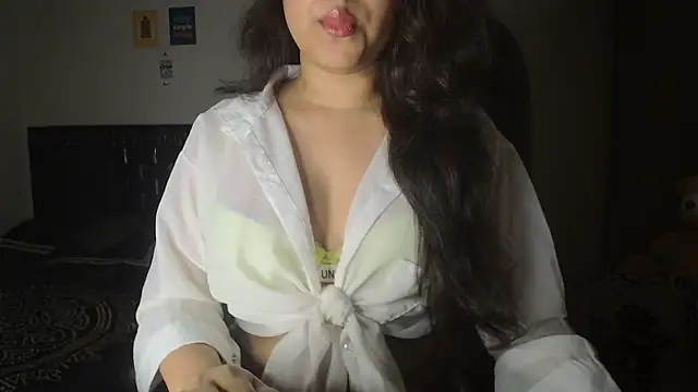 Snapshot of Most-Beautiful-Queen chatting on May 12, 2026, 7:33 pm Most-Beautiful-Queen online show from May 12, 2026, 7:33 pm