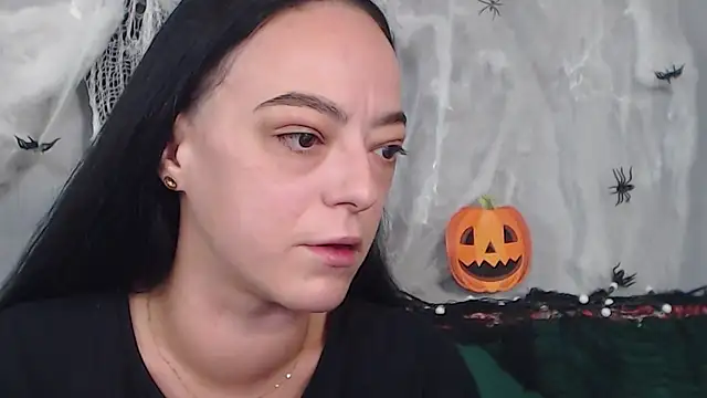 IzabelllNoir online show from October 27, 2025, 9:02 am