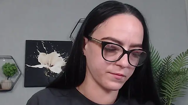 Snapshot of IzabelllNoir chatting on April 24, 2026, 9:01 am IzabelllNoir online show from April 24, 2026, 9:01 am