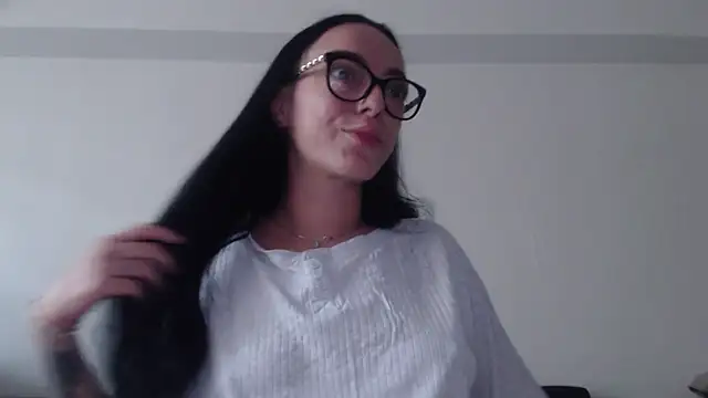 Snapshot of IzabelllNoir chatting on June 2, 2026, 8:49 am IzabelllNoir online show from June 2, 2026, 8:49 am