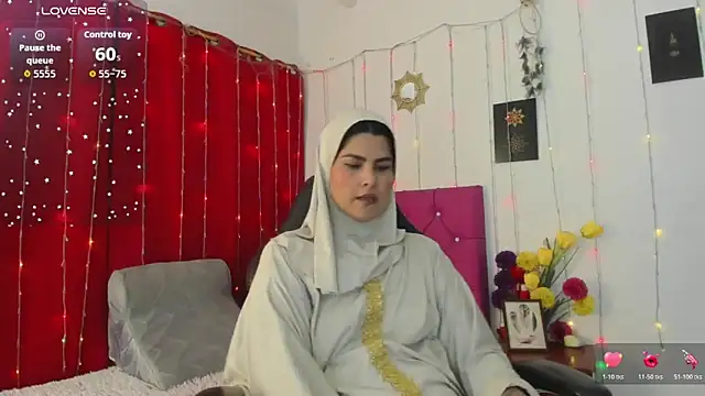 AishaAmin  online show from May 14, 2026, 12:12 pm