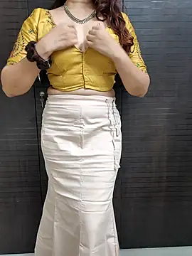 Brown Maxi online show from June 10, 2026, 3:11 pm