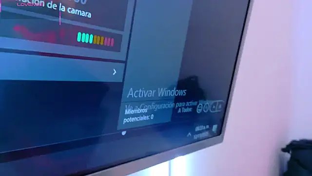 Snapshot of AdelinaVans chatting on November 12, 2025, 11:21 am AdelinaVans online show from November 12, 2025, 11:21 am