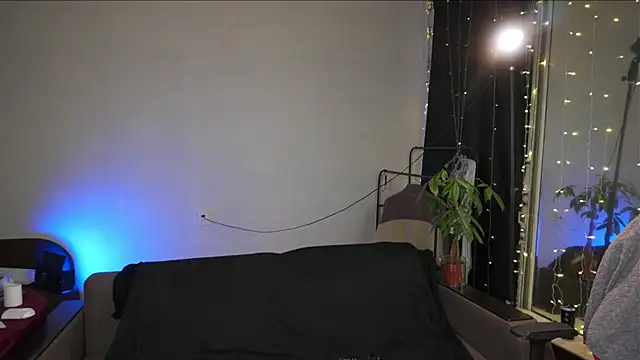 cherrydany online show from February 17, 2026, 5:52 pm