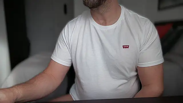 Mr Beef online show from October 19, 2025, 10:05 am