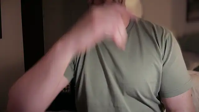 Mr Beef online show from March 4, 2026, 10:38 pm