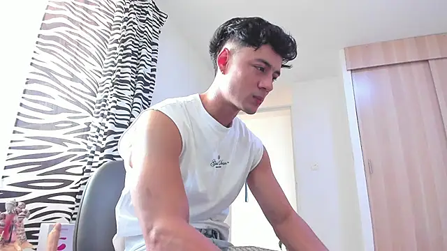 Sebastian-Dash online show from March 1, 2025, 8:42 pm