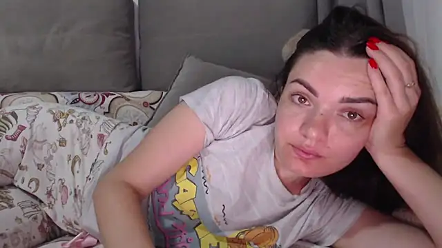 Snapshot of _JustmeHere_ chatting on November 4, 2025, 8:52 pm JustmeHere online show from November 4, 2025, 8:52 pm