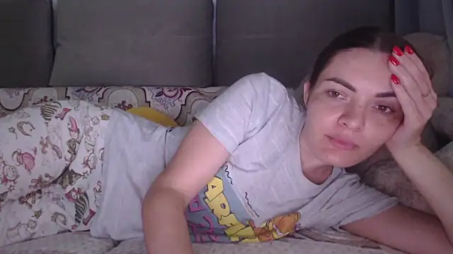 Snapshot of _JustmeHere_ chatting on November 5, 2025, 8:58 am JustmeHere online show from November 5, 2025, 8:58 am