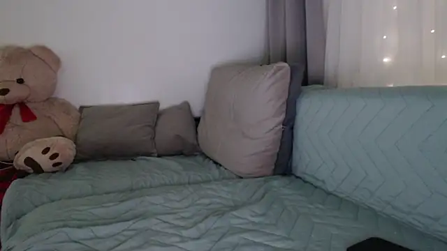 Snapshot of _JustmeHere_ chatting on November 12, 2025, 8:41 pm JustmeHere online show from November 12, 2025, 8:41 pm