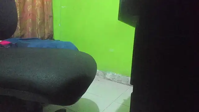 Brenda Smith69 online show from November 4, 2025, 7:57 pm