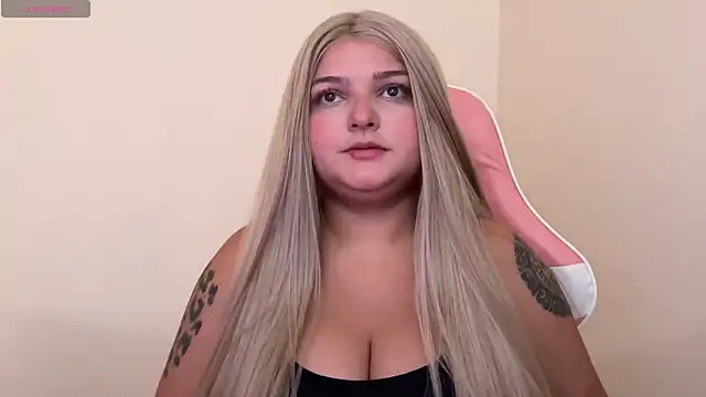 SweetPaige  online show from February 21, 2025, 6:37 pm