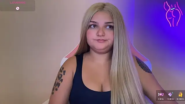 SweetPaige  online show from February 23, 2025, 9:16 pm