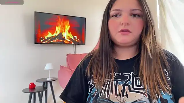 SweetPaige  online show from March 13, 2025, 5:39 pm