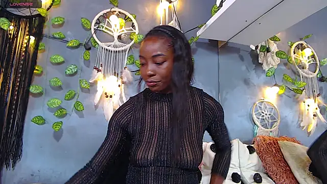 Snapshot of ItsVenuss chatting on March 10, 2025, 6:34 pm ItsVenuss online show from March 10, 2025, 6:34 pm