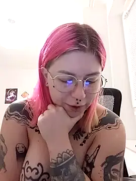 divine eve online show from September 17, 2025, 10:11 pm