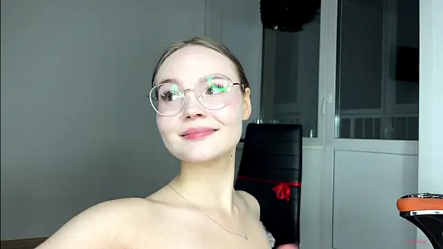 sexstar lif3style online show from October 2, 2025, 6:48 pm