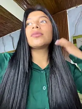 LinnaGardenia online show from March 7, 2026, 1:08 pm