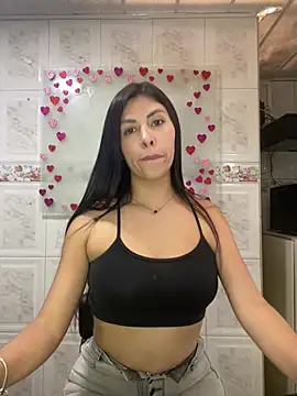 Snapshot of Alanna_atm_ chatting on February 17, 2025, 9:08 pm Alanna atm online show from February 17, 2025, 9:08 pm