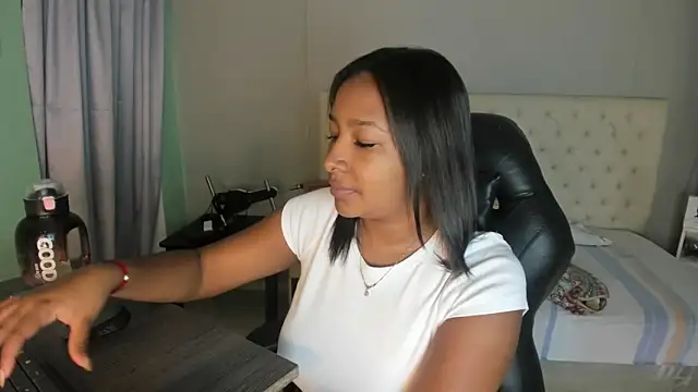Snapshot of nami_sam01 chatting on October 3, 2025, 1:52 pm nami sam01 online show from October 3, 2025, 1:52 pm