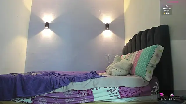 Sofia Clauss  online show from January 16, 2025, 5:11 am