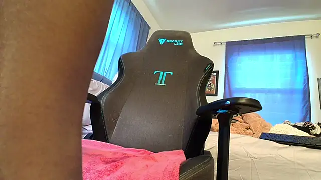 Snapshot of TSCassandraLove chatting on March 20, 2025, 5:36 pm TSCassandraLove online show from March 20, 2025, 5:36 pm