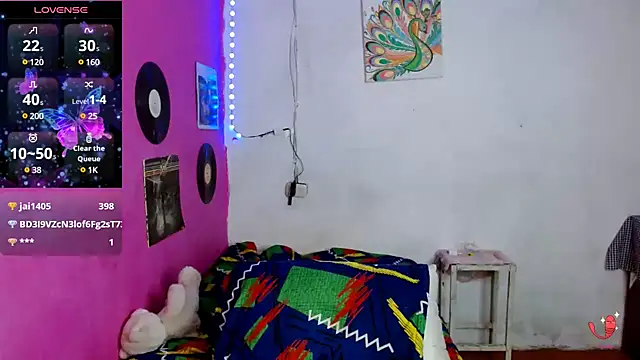 Snapshot of sensitive_brunette chatting on January 14, 2025, 11:16 pm sensitive brunette online show from January 14, 2025, 11:16 pm