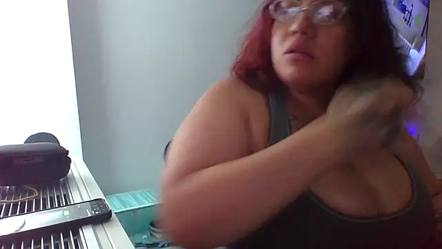 WitchiKitti online show from July 17, 2026, 5:47 am
