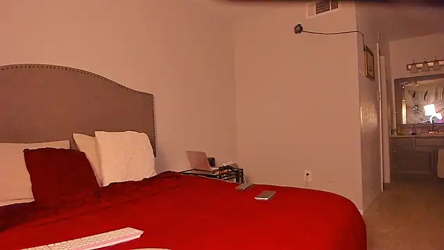 yiauana online show from March 5, 2026, 10:11 am